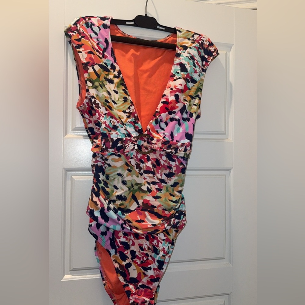 Bleu Rod Beattie One Piece Swimsuit Party Animal cap sleeve Tummy Control 12 - Picture 4 of 12